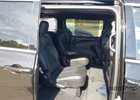 2025 Chrysler Pacifica Select from USA, damaged, VIN 2C4RC1BG7SR568608